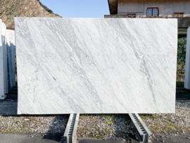 Vloertegel marmer Carrara Chiaro CD wit grijs 965x965x20 mm mat gezoet Prijs per m2
