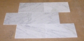 PARTIJ 43 m2 Carrara  wit grijs C 305x305x10 mm mat gezoet Prijs per pallet