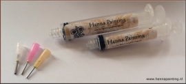 * Henna Spuit Set * (2 maten met 3 naalden)