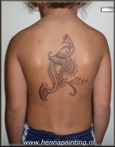 Design gemaakt met een Henna Penna