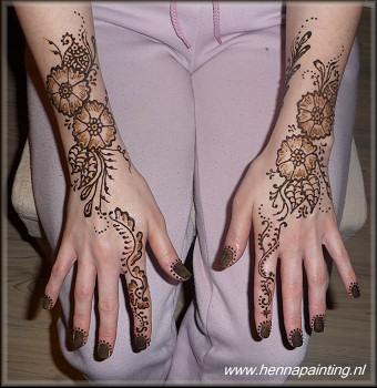 Henna Painting