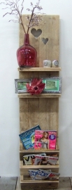 Staand wanddecoratiebord met hartjes van oud steigerhout (voorraad)