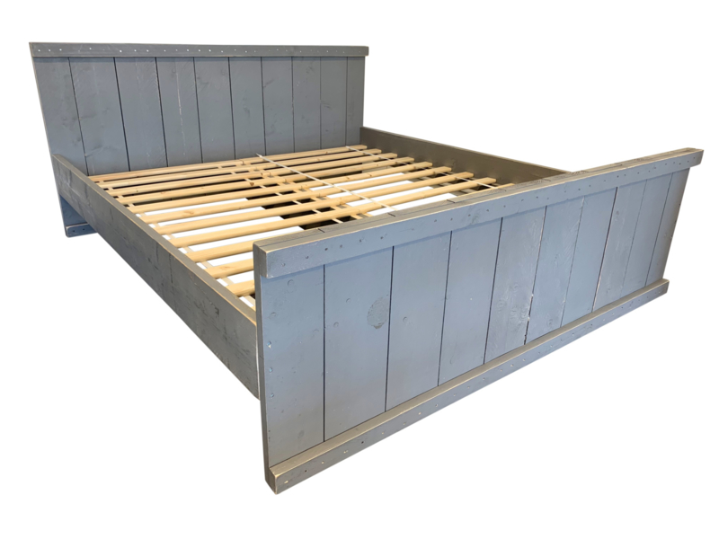 Tweepersoonsbed van steigerhout beton grijs  180x200cm (voorraad magazijn meubel)