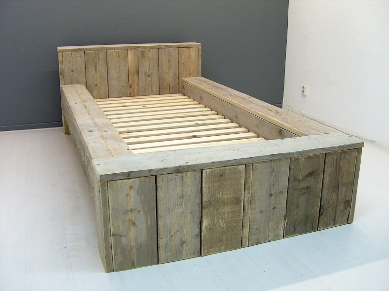 Goede 1- Eenpersoonsbed blok bed oud gebruikt steigerhout (BLO AZ-58