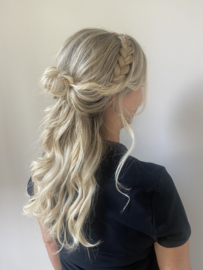 Infinity Viènne Braid - Satin Caramel - Messy Braid - Warm Lichtblond