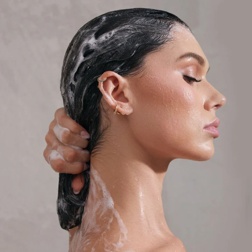 Unite - Weekender - Diep reinigende shampoo