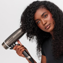 Natuurlijk haar diffusen: krullen zonder pluis | Tips & stappen