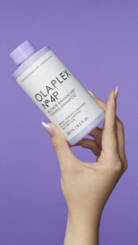 Olaplex -No.4 - Blonde Enhancer Toning Shampoo - 250ml