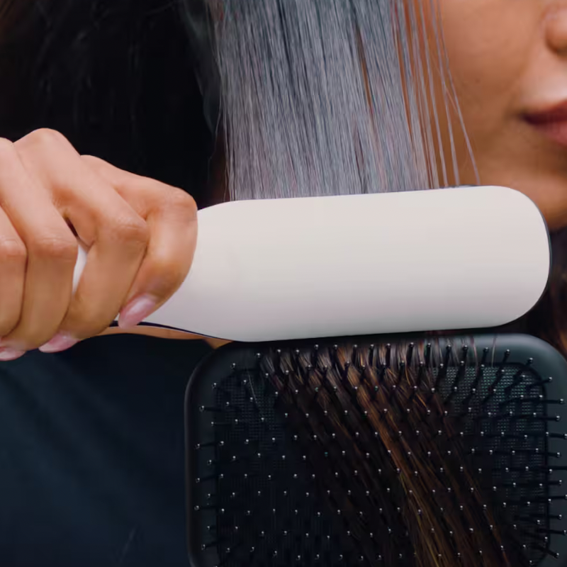 Glass Hair: Superglanzend steil haar als een spiegel