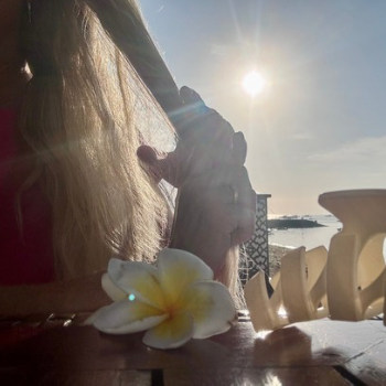 per sectie doe er olaplex 3 op vakantie in mijn haar