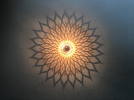 Mandala Schaduwlamp Dahlia.