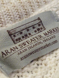Aran Woolen Mills Pullover Lonneke - Cozy Rot