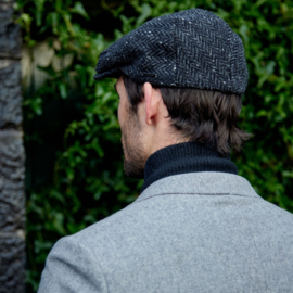 Ierse tweed pet Charcoal van John Hanly