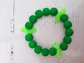 Neon groen armband met neon groene snorren