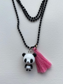 Panda ketting zwart met fel roze kwastje
