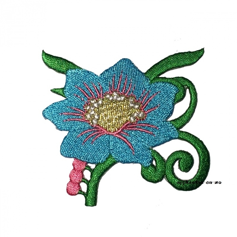 strijkapplicatie bloem blauw met roze