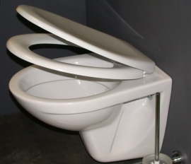 Hoek Laufen compact toiletkombinatie