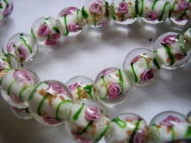 Lampworkglaskraal 12mm Wit/Roze bloemetje, per 10 stuks