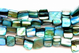 Kraal Schelp ±8mm Baroque Blokje Turquoise, per 40 stuks