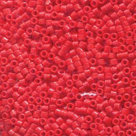 DBS0723 Miyuki Delica 15/0 Opaque Dark Cranberry, per 2 of 5 gram, vanaf