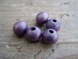 Kleine houten kraaltjes paars 8 mm per 10 stuks