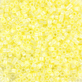 DB0232	Miyuki Delica's 11/0 Ceylon Light Lemon Ice, per 1 gram