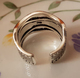 Ring met golvend patroon, verstelbaar, per stuk