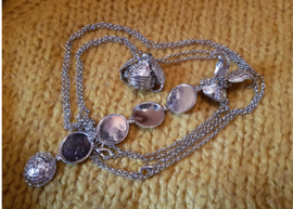 Ketting 70cm lang met 22x30mm bolmedallion voor 4 foto's, zilverkleur, per stuk