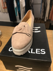 Crinkles  beige loafers