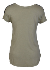 Blue Denim Lodge t-shirt olive