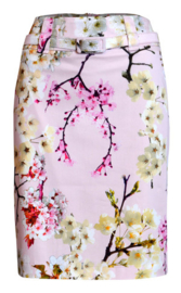 Batida roze rok met bloemen