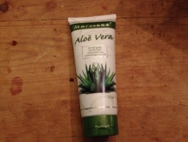 tube Aloë Vera Scrub gel