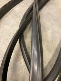 groot profiel glad rubber met hoeken voor alle leventi ovens van voor 1998