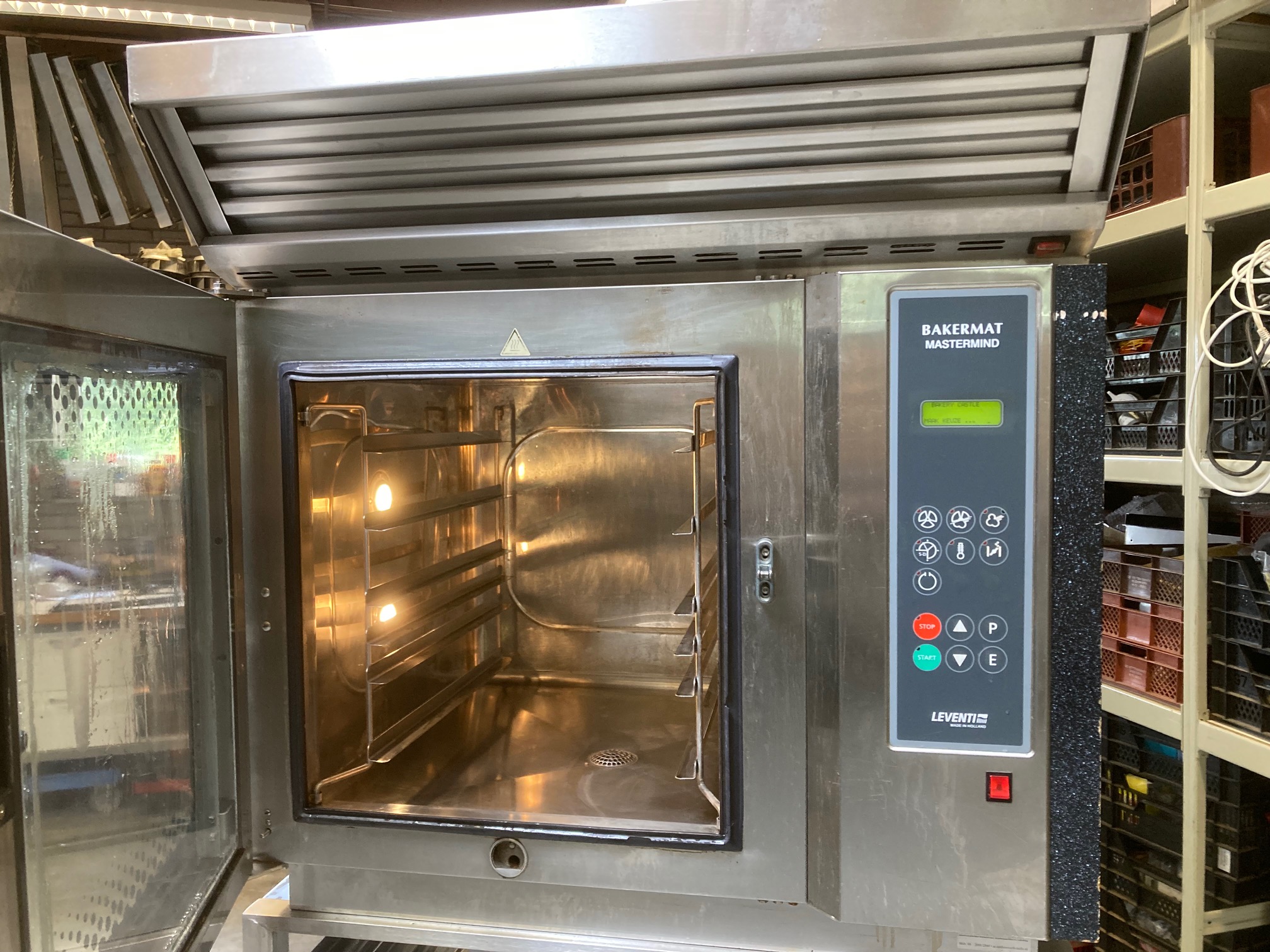 leventi mk3 5/6 plaats oven 380v 16a