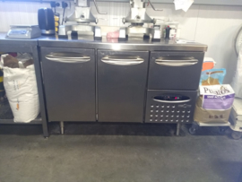 Deurrubber Mercatus L2 koelwerkbank 600 x 394 steekmaat