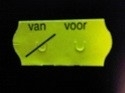 Etiket 26x12 golfrand fluor geel perm VAN VOOR Td27113091