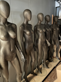 Damesfiguur gebruikt T+T010-02