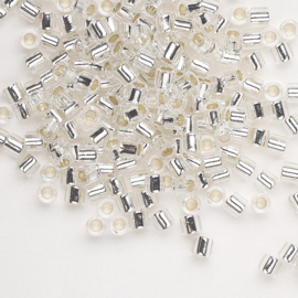 11/0041 tranparent silver-lined crystal 10gr