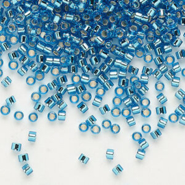 11/0149 tranparent silver-lined capri blue 5gr