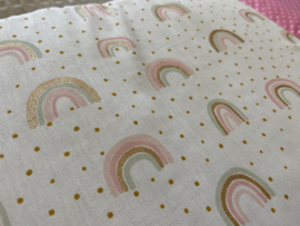 Boxkleed/ Speelkleed: Regenboogjes met goud 75 x 95 cm