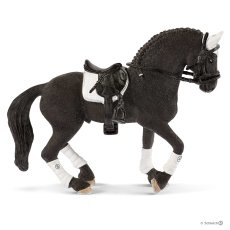 42457 FRIESE HENGST PAARDENWEDSTRIJD