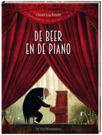 De Beer en de piano (VR64695)