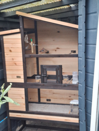 Volière Chirpy Court zwart/bruin