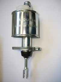 Hoofdkoppelingscilinder met metalen reservoir 1969-1980