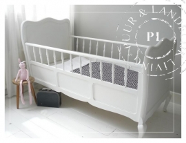 Landelijke brocant ledikantje Queen Ann Twist (Riviera White) *Verkocht*