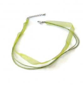 719 - KETTING MET ORGANZA EN WAXKOORD GROEN