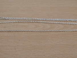 ZILVERKLEURIGE KETTING / 3 x 2MM