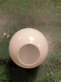 Glazen bol opaal dia 10cm voor kleine fitting met veer nr 1000.00