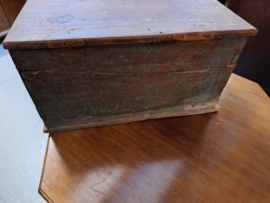 Indonesisch kistje teak hout 1880-1900 origineel groen-blauw patin nr KK 20242
