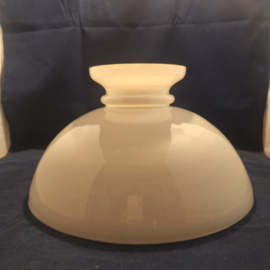 Originele opaal glans wit olielamp kap diameter 33cm
